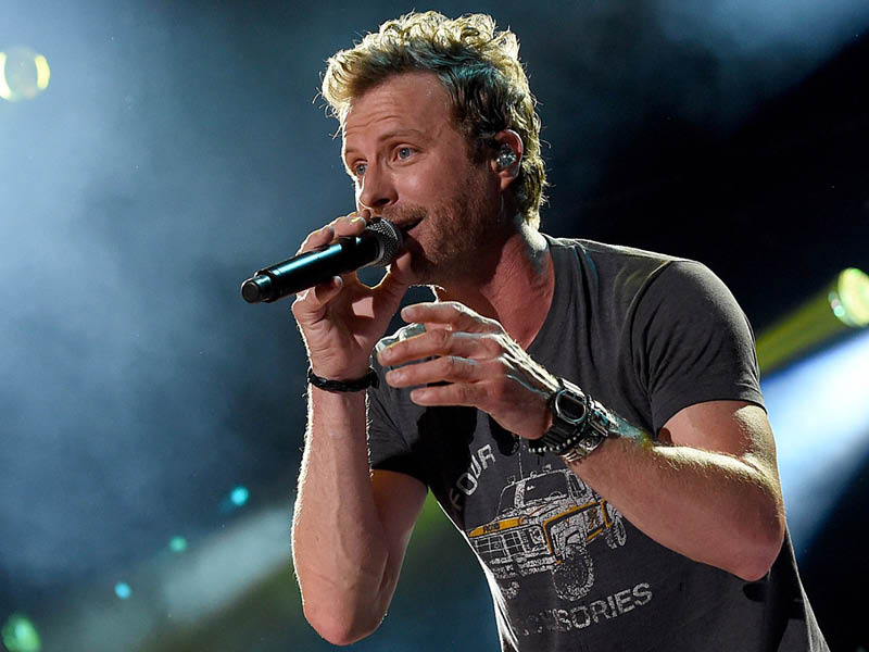 Dierks Bentley: Beers on me tour at Isleta Amphitheater